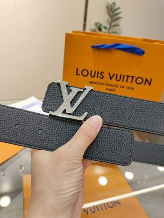 Picture of Louis Vuitton Belts _SKUfw204004768fw